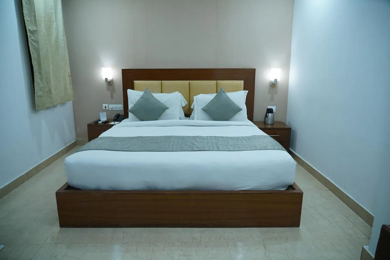 The Lohmod Hotel - Near Delhi Airport New Delhi