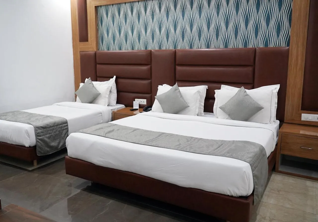 The Lohmod Hotel - Near Delhi Airport New Delhi