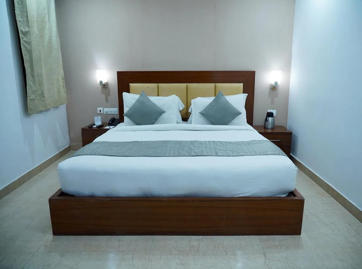 The Lohmod Hotel - Near Delhi Airport New Delhi