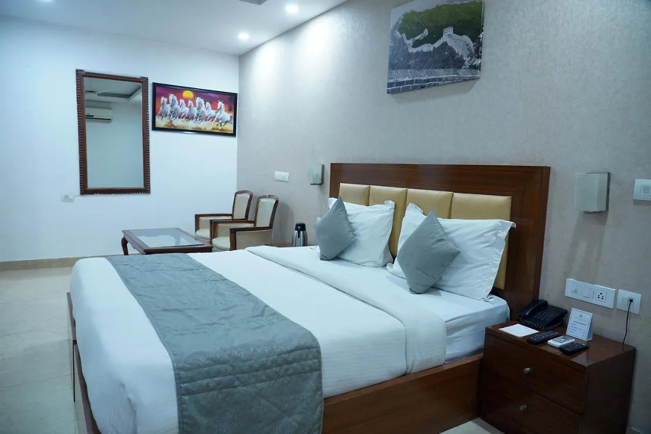 The Lohmod Hotel - Near Delhi Airport New Delhi