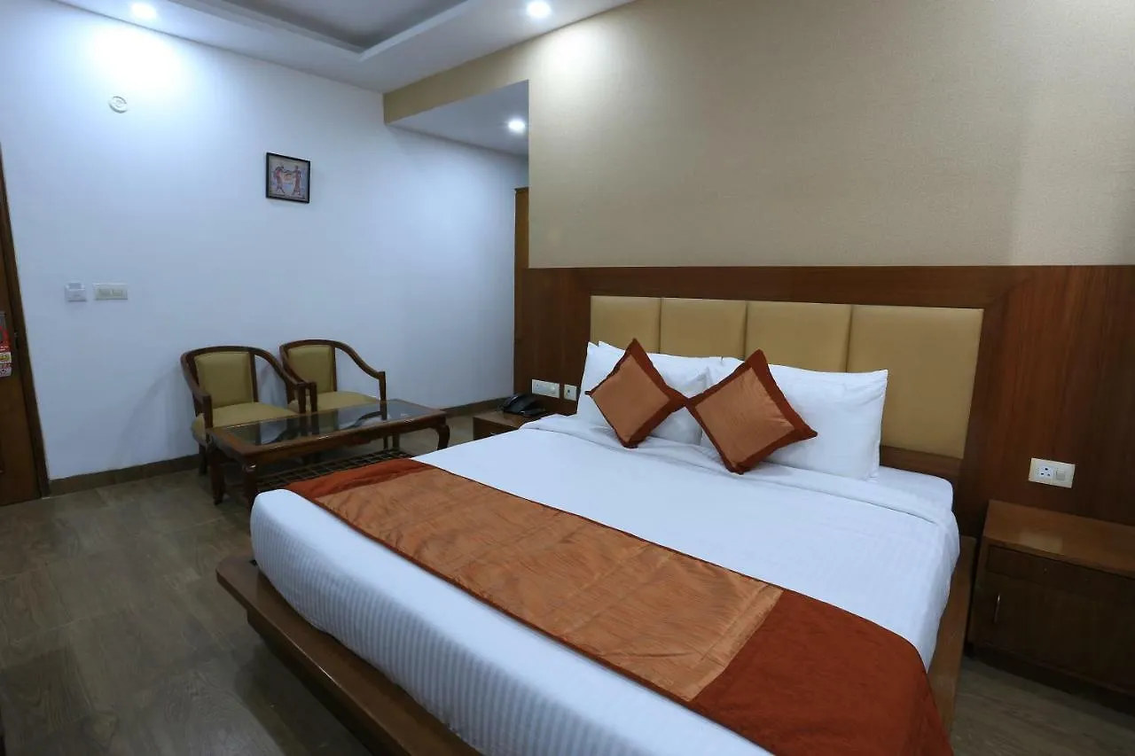 The Lohmod Hotel - Near Delhi Airport New Delhi